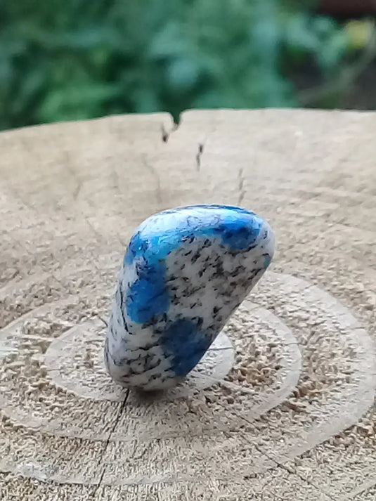 K-2 ’Kétonite’ (Azurite/ Malachite/ Granit/ Biotite) pierre roulée Grade A++++ Très rare K-2 ’Kétonite’ pierre roulée