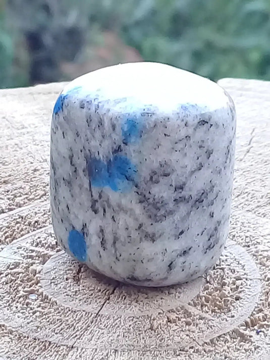 K-2 ’Ketonite’ (Azurite/ Malachite/ Granit/ Biotite) pierre roulée Grade A++++ Très rare K-2 ’Kétonite’ pierre roulée