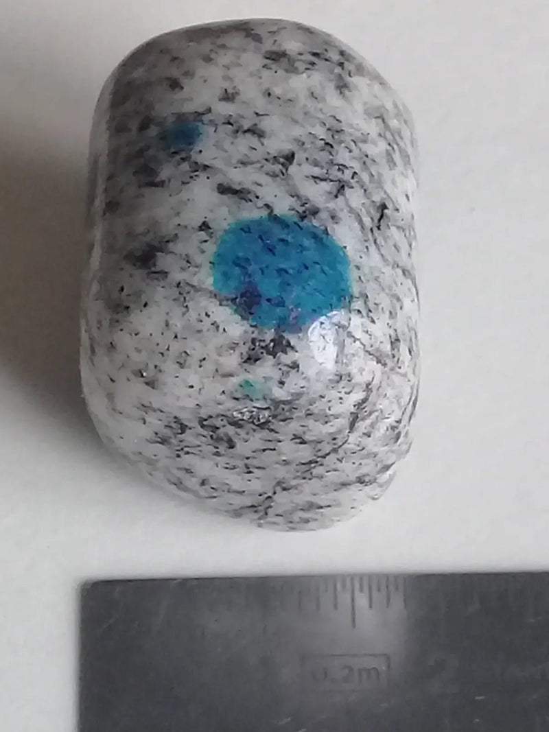 Load image into Gallery viewer, K-2 ’Ketonite’ (Azurite/ Malachite/ Granit/ Biotite) pierre roulée Grade A++++ Très rare K-2 ’Kétonite’ pierre roulée
