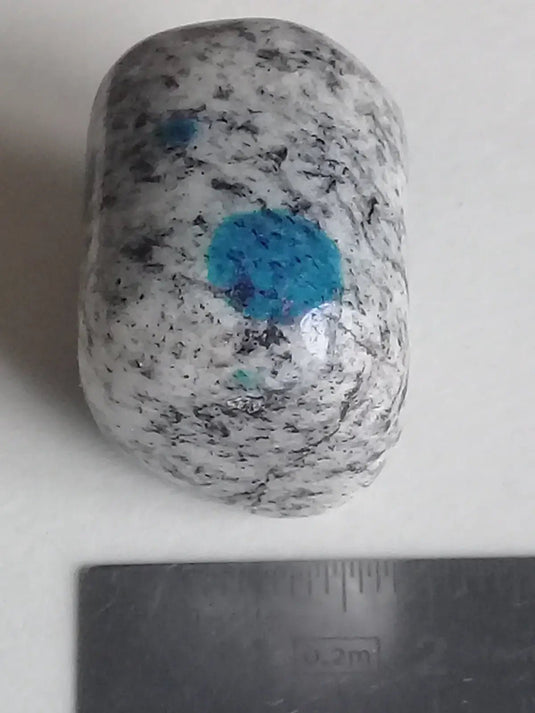 K-2 ’Ketonite’ (Azurite/ Malachite/ Granit/ Biotite) pierre roulée Grade A++++ Très rare K-2 ’Kétonite’ pierre roulée