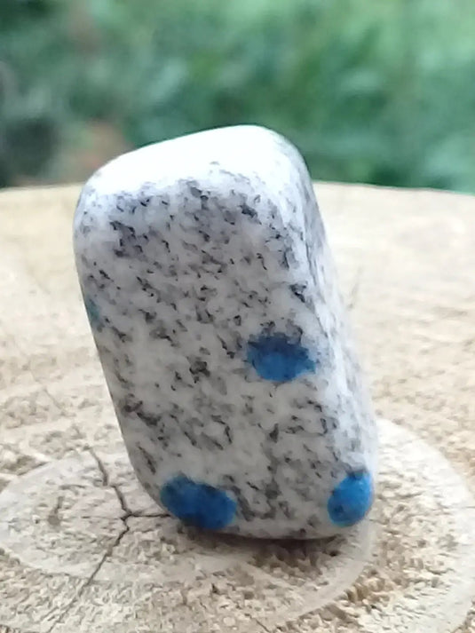 K-2 ’Ketonite’ (Azurite/ Malachite/ Granit/ Biotite) pierre roulée Grade A++++ Très rare K-2 ’Kétonite’ pierre roulée