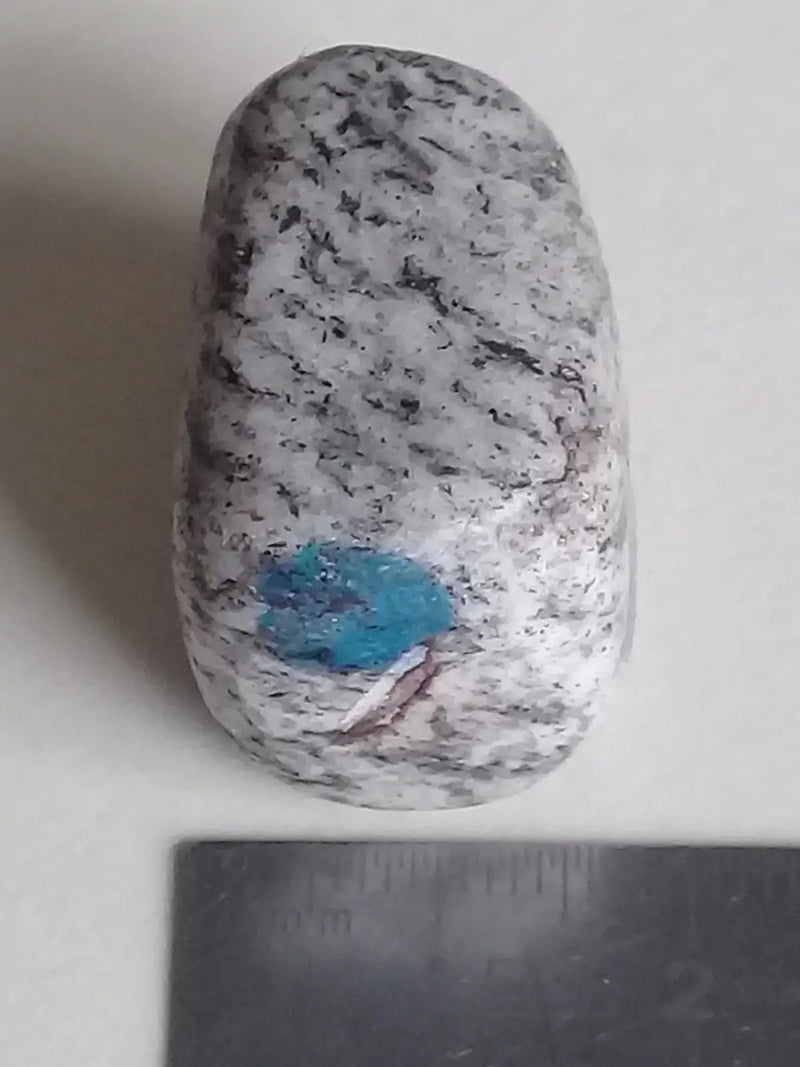 Load image into Gallery viewer, K-2 ’Ketonite’ (Azurite/ Malachite/ Granit/ Biotite) pierre roulée Grade A++++ Très rare K-2 ’Kétonite’ pierre roulée
