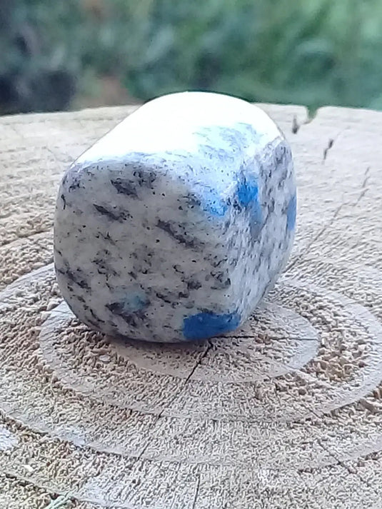 K-2 ’Ketonite’ (Azurite/ Malachite/ Granit/ Biotite) pierre roulée Grade A++++ Très rare K-2 ’Kétonite’ pierre roulée