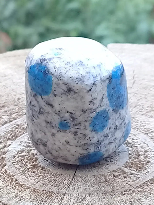 K-2 ’Ketonite’ (Azurite/ Malachite/ Granit/ Biotite) pierre roulée Grade A++++ Très rare K-2 ’Kétonite’ pierre roulée