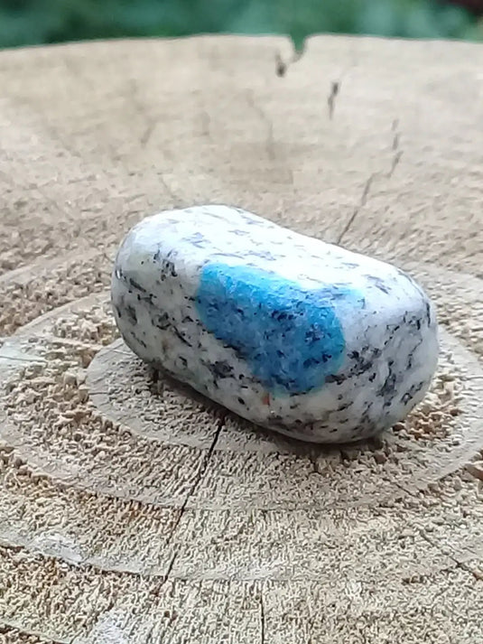 K-2 ’Ketonite’ (Azurite/ Malachite/ Granit/ Biotite) pierre roulée Grade A++++ Très rare K-2 ’Kétonite’ pierre roulée