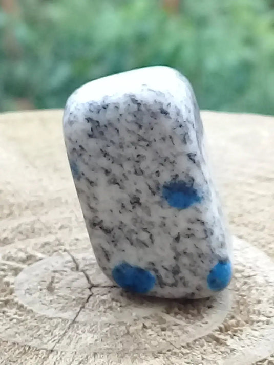 K-2 ’Ketonite’ (Azurite/ Malachite/ Granit/ Biotite) pierre roulée Grade A++++ Très rare K-2 ’Kétonite’ pierre roulée