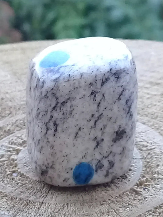 K-2 ’Ketonite’ (Azurite/ Malachite/ Granit/ Biotite) pierre roulée Grade A++++ Très rare K-2 ’Kétonite’ pierre roulée