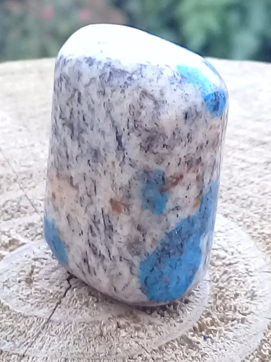 K-2 ’Ketonite’ (Azurite/ Malachite/ Granit/ Biotite) pierre roulée Grade A++++ Très rare K-2 Kétonite pierre roulée