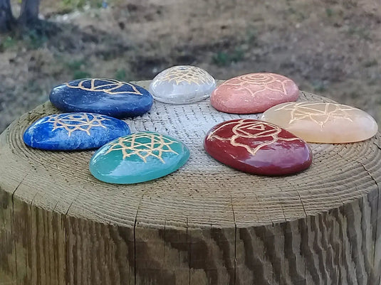 Kit 7 Chakras forme ovale dans sa boite Kit 7 Chakras forme ovale