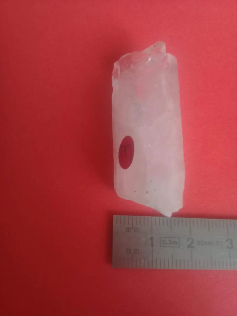 Load image into Gallery viewer, Kunzite claire du Brésil pierre brute Grade A ++++ Kunzite claire pierre brute
