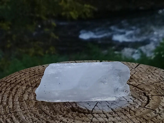 Kunzite claire du Brésil pierre brute Grade A ++++ Kunzite claire pierre brute