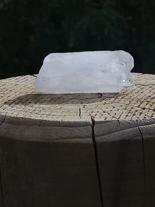 Kunzite claire du Brésil pierre brute Grade A ++++ Kunzite claire pierre brute