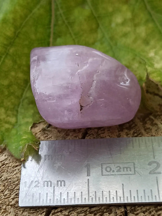 Kunzite du Brésil pierre roulée Grade A++++ Kunzite pierre roulée