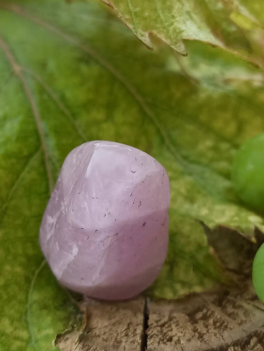 Kunzite du Brésil pierre roulée Grade A++++ Kunzite pierre roulée