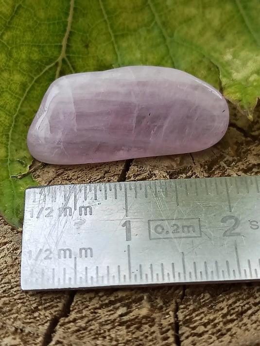 Kunzite du Brésil pierre roulée Grade A++++ Kunzite pierre roulée