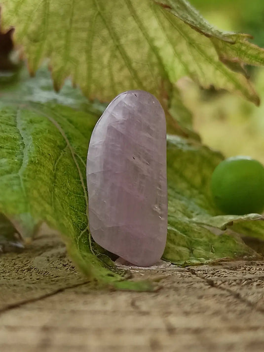 Kunzite du Brésil pierre roulée Grade A++++ Kunzite pierre roulée