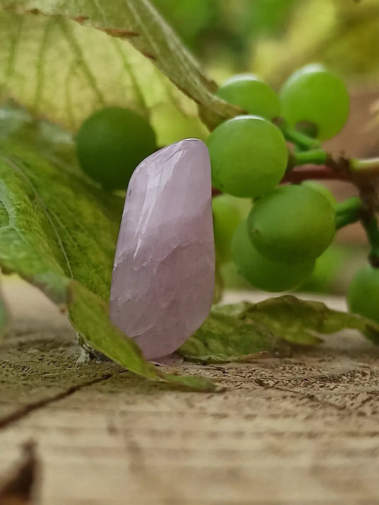 Kunzite du Brésil pierre roulée Grade A++++ Kunzite pierre roulée