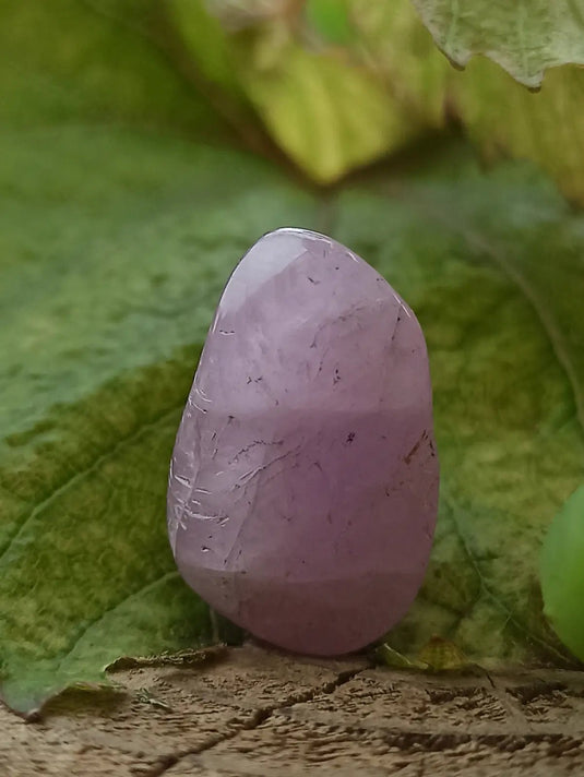 Kunzite du Brésil pierre roulée Grade A++++ Kunzite pierre roulée