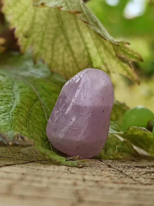 Kunzite du Brésil pierre roulée Grade A++++ Kunzite pierre roulée