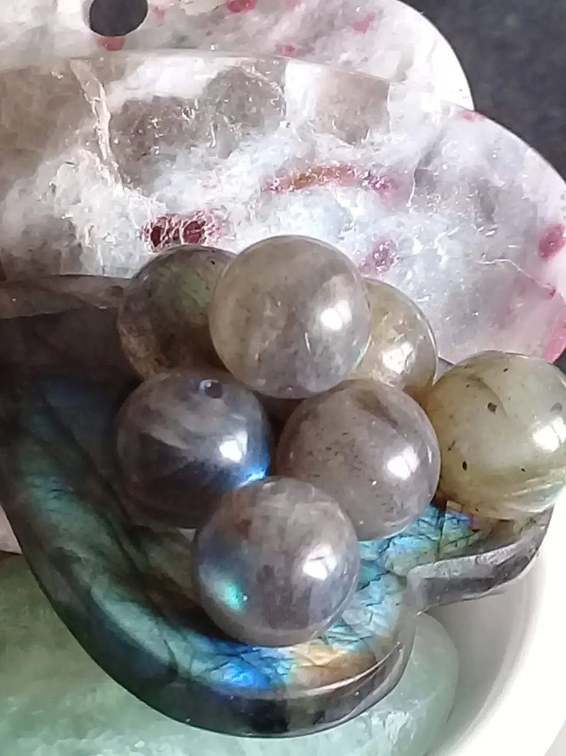 Load image into Gallery viewer, Labradorite du Canada perle Grade A++++ Prix perle à l’unité Labradorite du Canada perle 8mm
