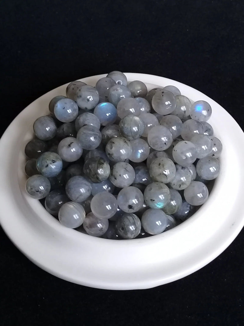 Load image into Gallery viewer, Labradorite du Canada perle Grade A++++ Prix perle à l’unité Labradorite du Canada perle 8mm Dans la besace du p&#39;tit Poucet   
