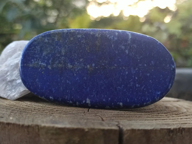 Load image into Gallery viewer, Lapis Lazuli NATUREL d’Afghanistan galet Grade A++++ Galet Lapis Lazuli
