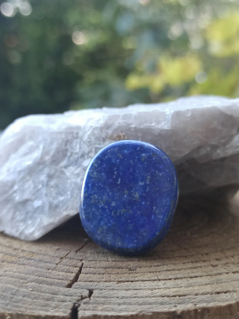 Cargue la imagen en el visor de la galería, Lapis Lazuli naturel d’Afghanistan pierre roulée Grade A++++ Pierre brute Dans la besace du p&#39;tit Poucet   
