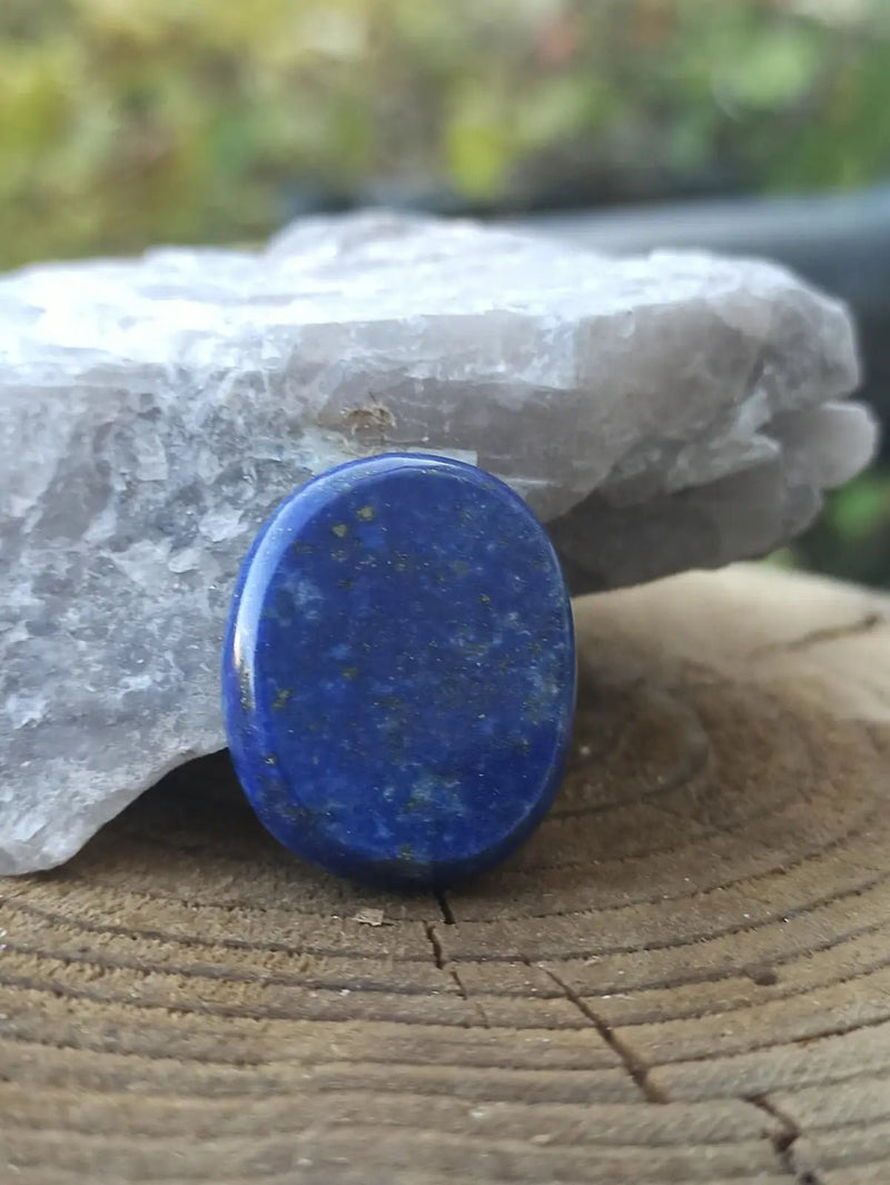 Load image into Gallery viewer, Lapis Lazuli NATUREL d’Afghanistan pierre roulée Grade A++++ Pierre roulée
