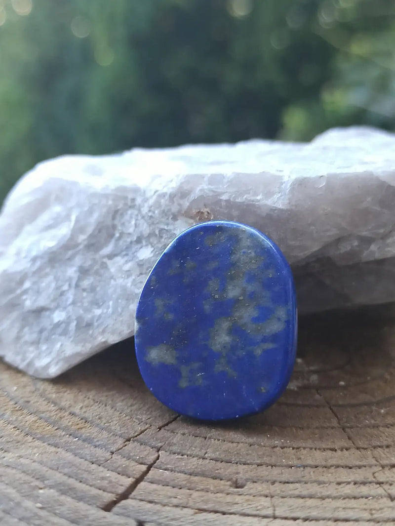 Load image into Gallery viewer, Lapis Lazuli NATUREL d’Afghanistan pierre roulée Grade A++++ Pierre roulée

