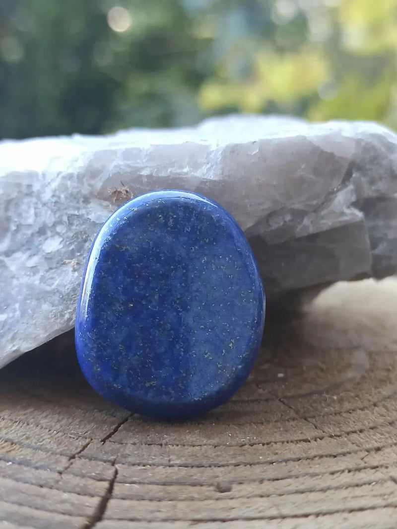 Load image into Gallery viewer, Lapis Lazuli NATUREL d’Afghanistan pierre roulée Grade A++++ Pierre roulée
