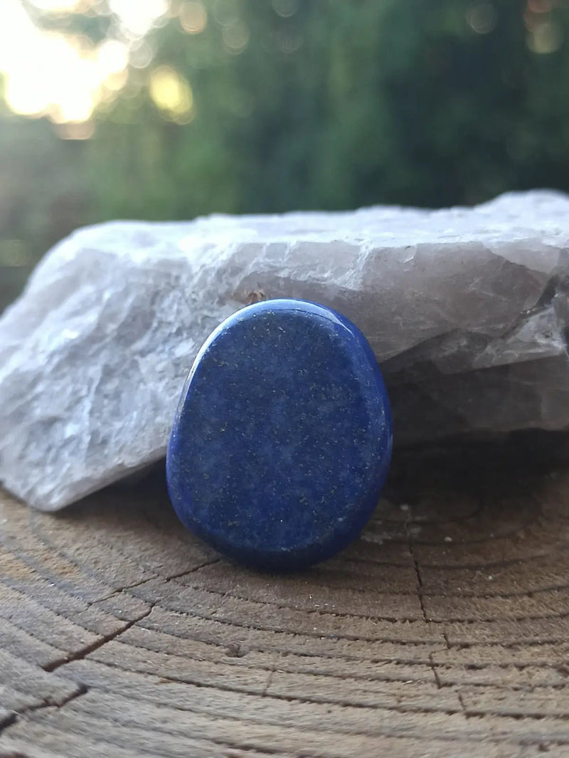 Load image into Gallery viewer, Lapis Lazuli NATUREL d’Afghanistan pierre roulée Grade A++++ Pierre roulée
