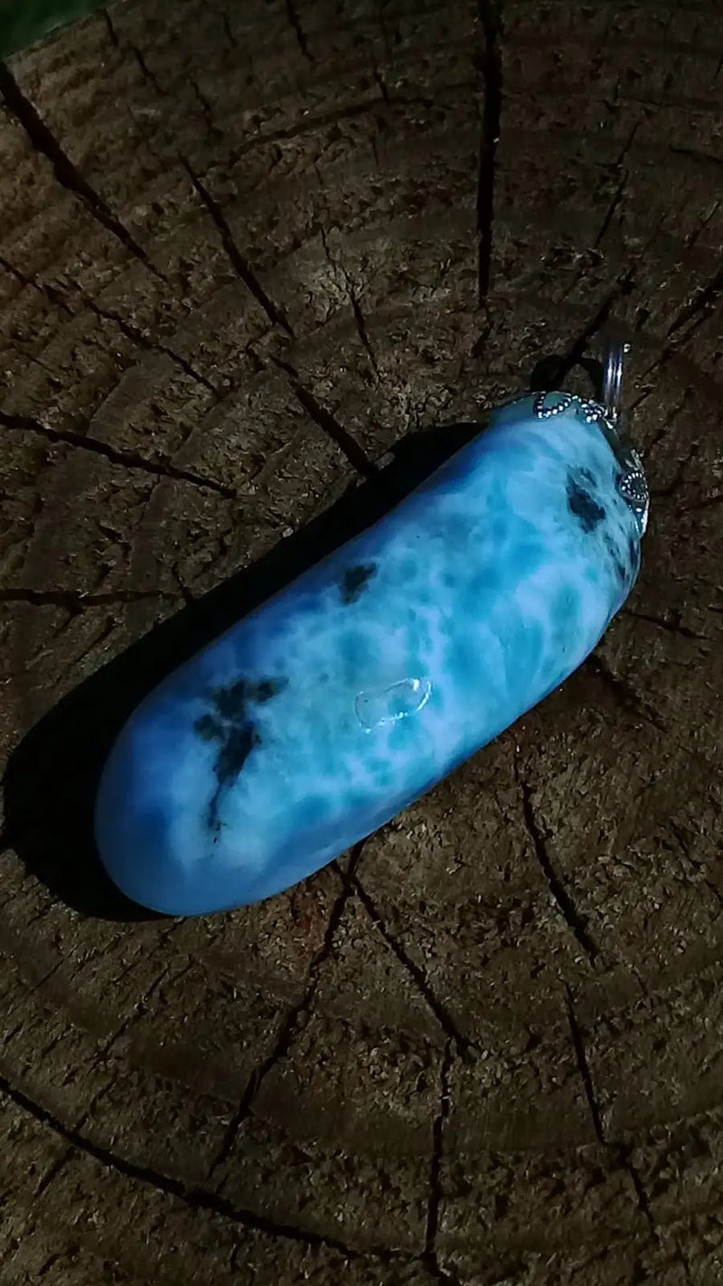 Chargez l'image dans la visionneuse de la galerie, Larimar de République Dominicaine pendentif Grade A ++++ Fourni avec cordon Pendentif Larimar
