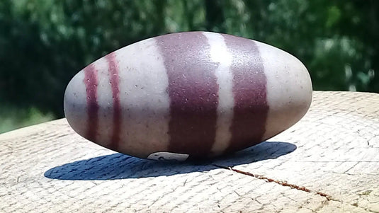 Lingam Shiva Grade A ++++ Shiva Lingam pierre roulée