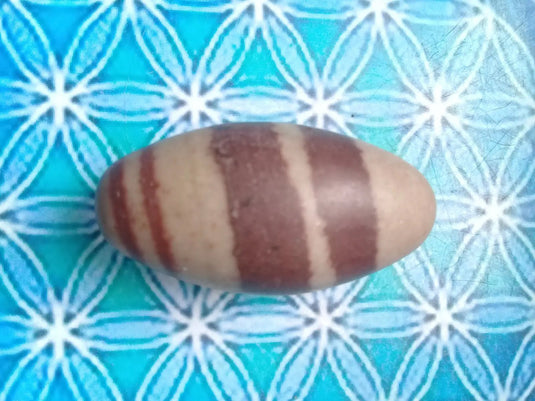 Lingam Shiva Grade A ++++ Shiva Lingam pierre roulée