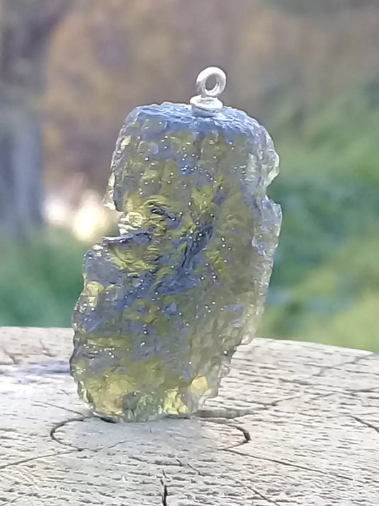 Moldavite pendentif Grade A ++++ (Fourni avec cordon) Moldavite pendentif