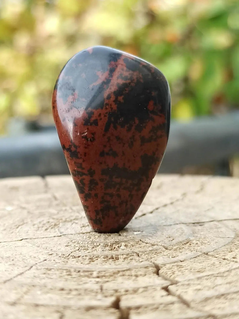 Load image into Gallery viewer, Obsidienne acajou Magahony du Mexique pierre roulée Grade A++++ Obsidienne acajou pierre roulée
