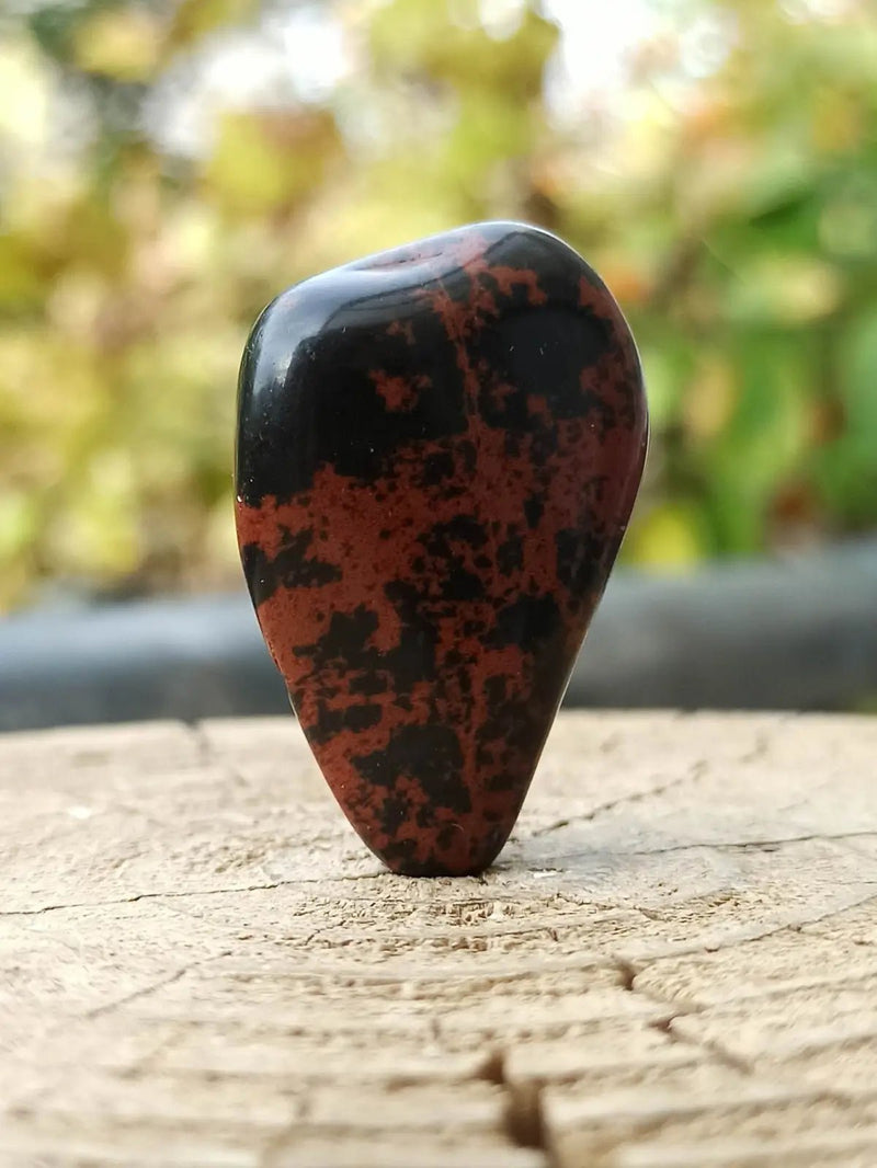 Load image into Gallery viewer, Obsidienne acajou Magahony du Mexique pierre roulée Grade A++++ Obsidienne acajou pierre roulée
