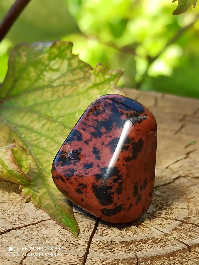 Load image into Gallery viewer, Obsidienne acajou Magahony du Mexique pierre roulée Grade A++++ Obsidienne Acajou ou Magahony du Mexique
