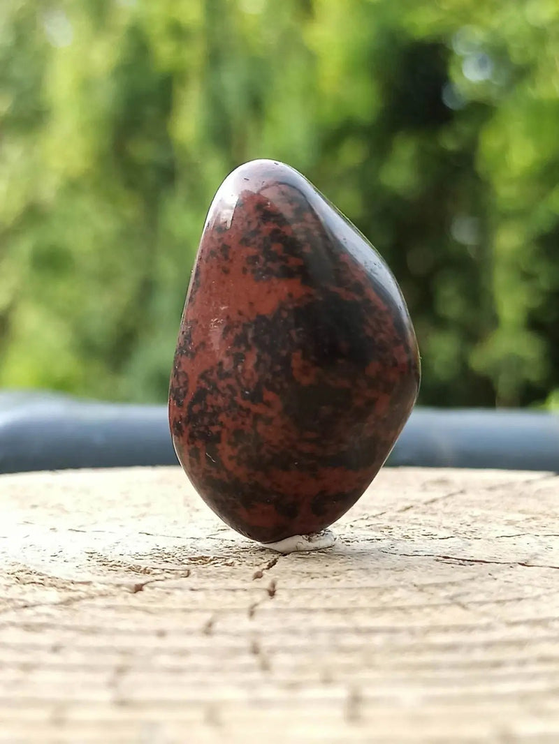 Load image into Gallery viewer, Obsidienne Acajou Magahony du Mexique pierre roulée Grade A++++ Obsidienne Acajou ou Magahony du Mexique
