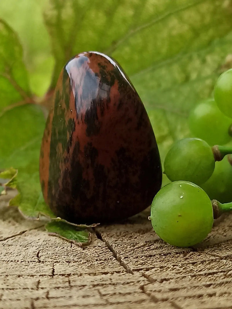 Load image into Gallery viewer, Obsidienne Acajou Magahony du Mexique pierre roulée Grade A++++ Obsidienne Acajou ou Magahony du Mexique
