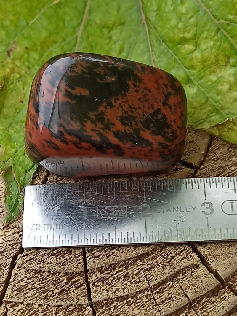 Load image into Gallery viewer, Obsidienne Acajou Magahony du Mexique pierre roulée Grade A++++ Obsidienne Acajou ou Magahony du Mexique
