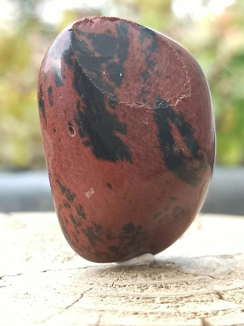 Load image into Gallery viewer, Obsidienne acajou Magahony du Mexique pierre roulée Grade A++++ Obsidienne Acajou ou Magahony du Mexique
