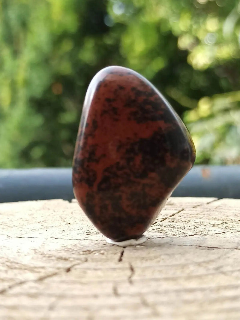 Load image into Gallery viewer, Obsidienne Acajou Magahony du Mexique pierre roulée Grade A++++ Obsidienne Acajou ou Magahony du Mexique
