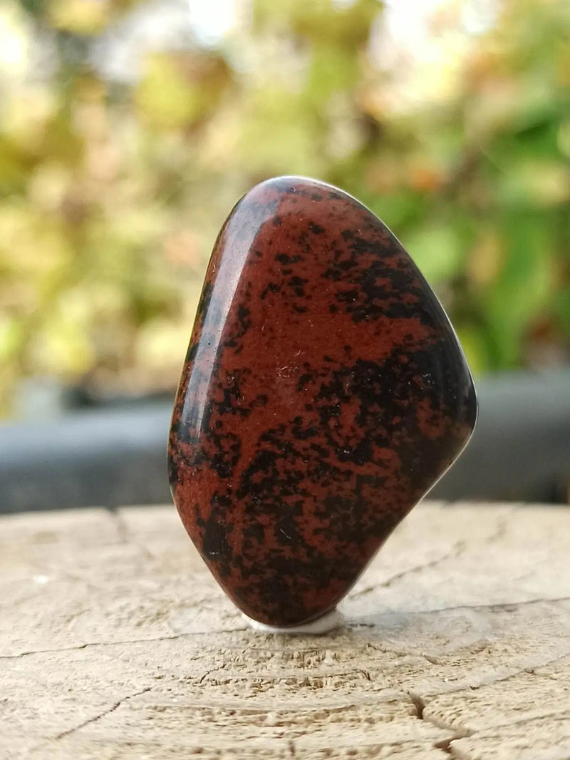 Load image into Gallery viewer, Obsidienne Acajou Magahony du Mexique pierre roulée Grade A++++ Obsidienne Acajou ou Magahony du Mexique
