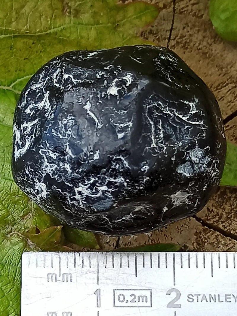 Load image into Gallery viewer, Obsidienne larme d’apache du Mexique pierre roulée Grade A++++ Obsidienne larme d’apache pierre roulée
