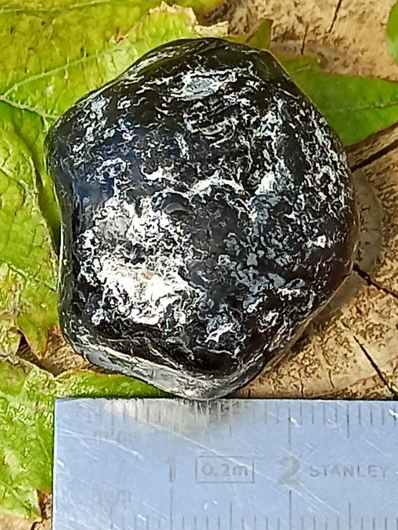 Load image into Gallery viewer, Obsidienne larme d’apache du Mexique pierre roulée Grade A++++ Obsidienne larme d’apache pierre roulée
