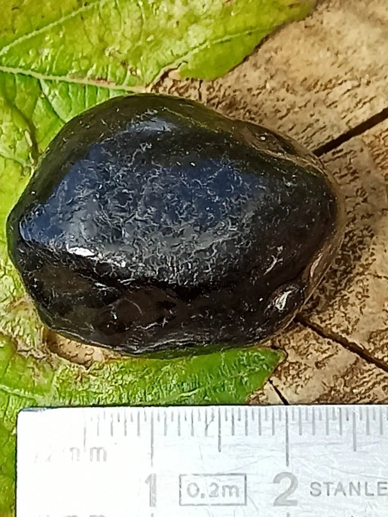 Load image into Gallery viewer, Obsidienne larme d’apache du Mexique pierre roulée Grade A++++ Obsidienne larme d’apache pierre roulée
