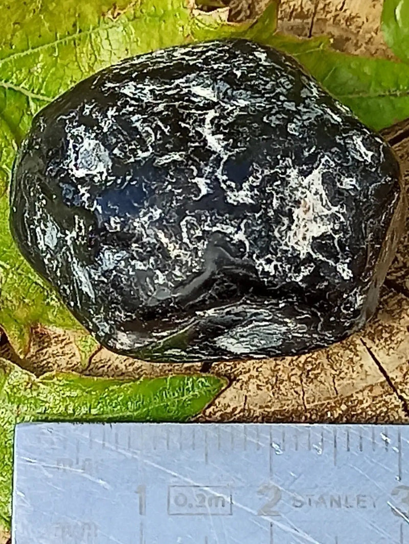 Load image into Gallery viewer, Obsidienne larme d’apache du Mexique pierre roulée Grade A++++ Obsidienne larme d’apache pierre roulée
