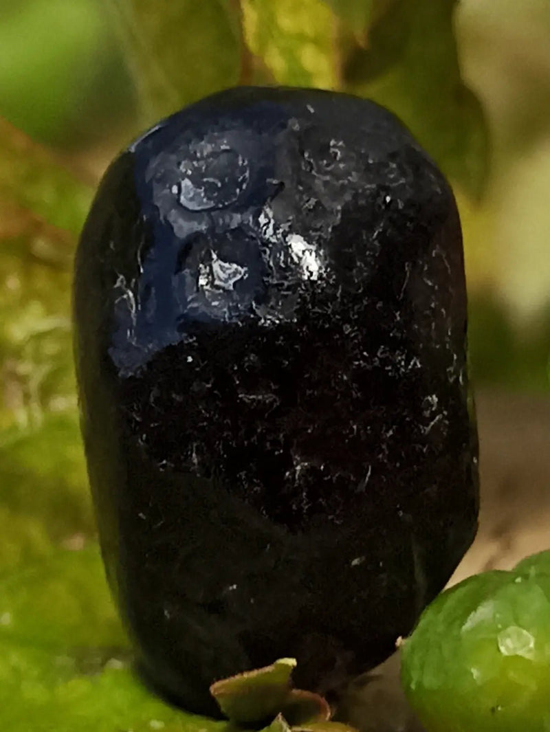 Load image into Gallery viewer, Obsidienne larme d’apache du Mexique pierre roulée Grade A++++ Obsidienne larme d’apache pierre roulée
