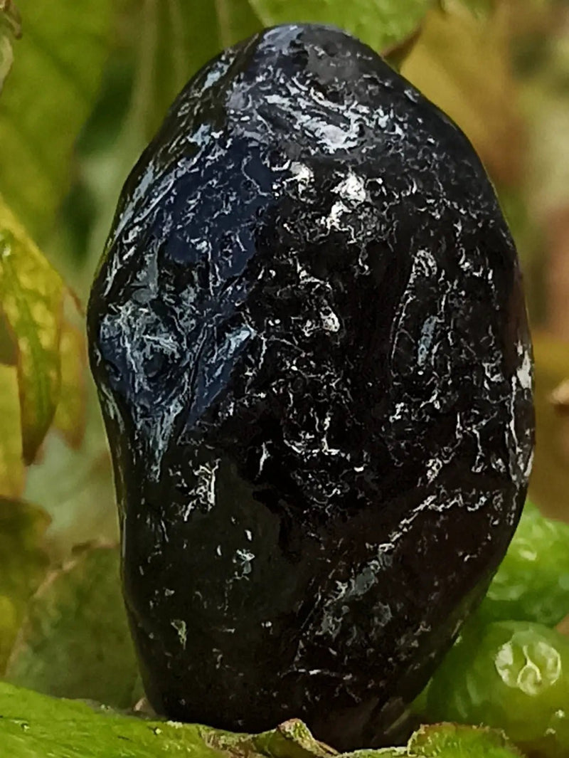 Load image into Gallery viewer, Obsidienne larme d’apache du Mexique pierre roulée Grade A++++ Obsidienne larme d’apache pierre roulée
